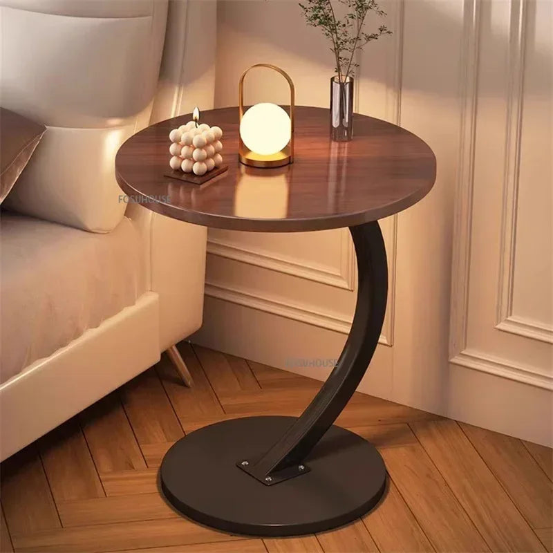 Okrugli stočić za dnevni boravak